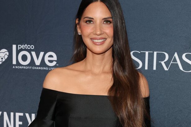 olivia munn makes surprise statement about ex aaron rodgers after she was blamed for his familys estrangement 6862e507537cb