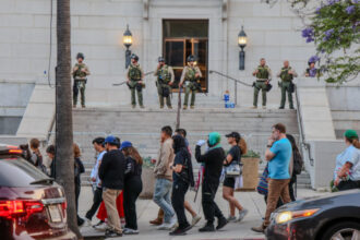orasele americane se pregatesc pentru noi proteste in timp ce la los angeles a fost decretata stare de urgenta 6849a323d16a4