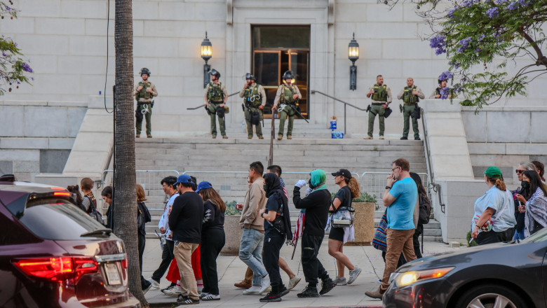 Orașele din Statele Unite se mobilizează pentru manifestații, în contextul în care Los Angeles a intrat în stare de alertă 1 orasele americane se pregatesc pentru noi proteste in timp ce la los angeles a fost decretata stare de urgenta 6849a323d16a4