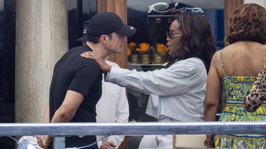 Orlando Bloom a primit un discurs motivant din partea lui Oprah Winfrey la nunta lui Bezos, în contextul despărțirii de Katy Perry. 1 orlando bloom treated to one of oprah winfreys legendary pep talks at bezos wedding amid katy perry split 685ebe1f5fed9