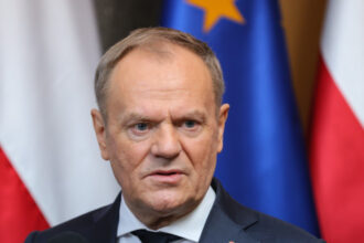 parlamentul poloniei chemat sa dea un vot de incredere pentru guvernul lui tusk al carui candidat a pierdut alegerile prezidentiale 6849210c39508