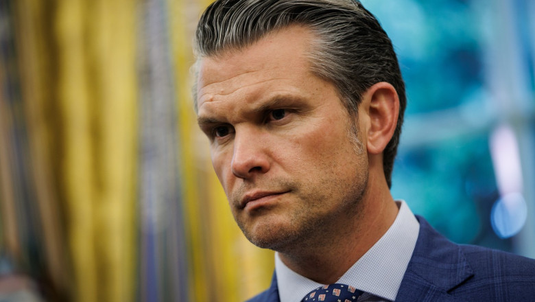 Pete Hegseth absentează de la întâlnirea dedicată sprijinului pentru Kiev, marcând o premieră pentru liderul Pentagonului 1 pete hegseth lipseste de la reuniunea privind ajutorul pentru kiev este prima data cand seful pentagonului nu participa la intrunire 684017c31e60d