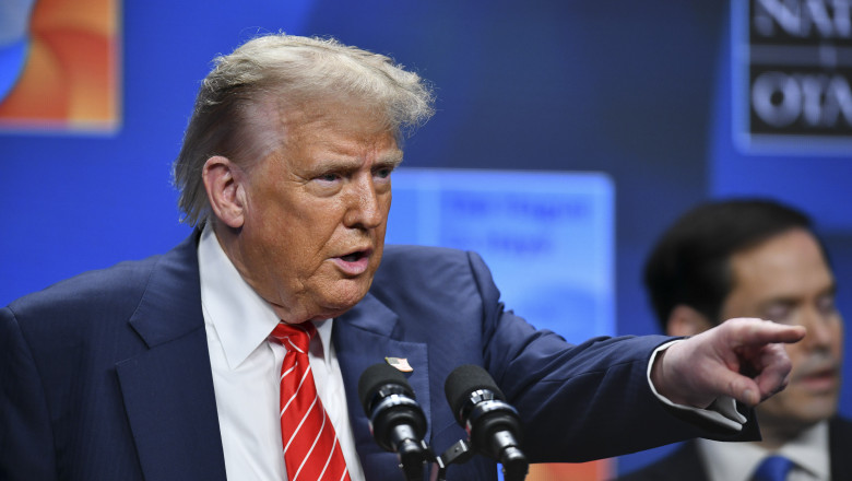 Strategia financiară a lui Donald Trump redirecționează averea de la tineri către seniori și amplifică datoria națională, atrag atenția experților. 1 planul bugetar al lui donald trump transfera bogatia de la tineri catre varstnici si creste datoria publica avertizeaza analistii 685cee212a1e6