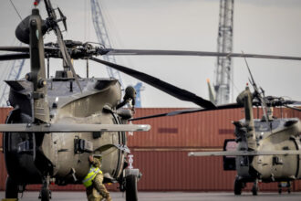 polonia amana cumpararea de elicoptere black hawk poate ca ar trebui sa achizitionam drone 684331206a4c4