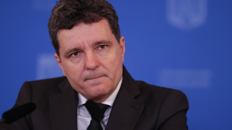 „Nicușor Dan subliniază necesitatea de a lua în serios toate cazurile de violență domestică, după ce numeroase semnale de alarmă au fost trecute cu vederea” 1 prea multe semnale de alarma au fost ignorate nicusor dan cere ca toate cazurile de violenta domestica sa fie tratate cu seriozitate 6853029228ba3