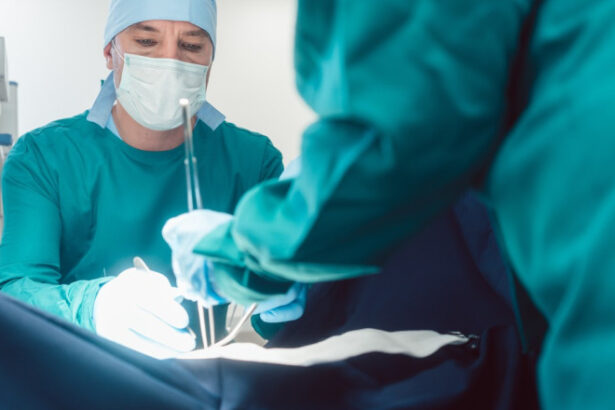 premiera medicala un bolnav de cancer a fost operat de un chirurg de la o distanta de aproape 11 000 km 6854de4956beb