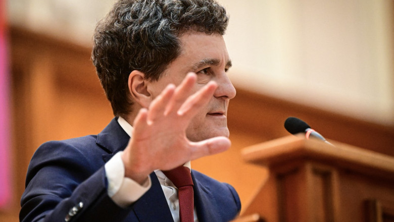 Nicuşor Dan propune luni primele contururi ale noului program de guvernare: „Până acum nu am abordat subiectul numelui” 1 presedintele nicusor dan vrea ca luni sa existe o prima schita a viitorului program de guvernare nu am discutat de nume pana acum 683ff9880ab9b