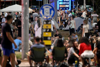 proteste in serbia manifestantii au ridicat baricade in belgrad 686219d1cddf6