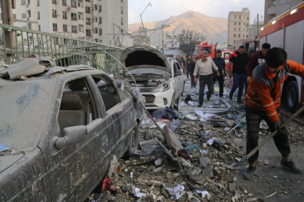 reversul medaliei atacul israelului starneste sentimente anti regim printre iranieni cred ca acesta e sfarsitul lor 684c6ccb18a51