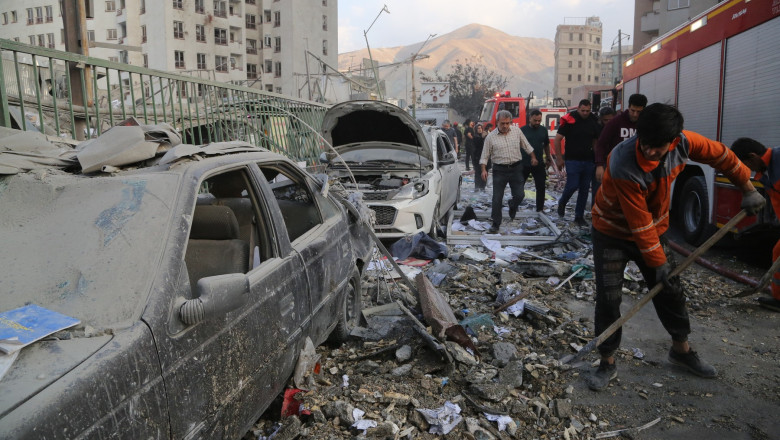 Fața nevăzută a conflictului. Ofensiva Israelului generează resentimente anti-guvernamentale în rândul iranienilor: „Consider că acesta este finalul pentru ei” 1 reversul medaliei atacul israelului starneste sentimente anti regim printre iranieni cred ca acesta e sfarsitul lor 684c6ccb18a51