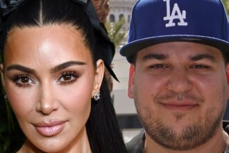 rob kardashian makes rare cameo in sisters instagram snap 685c915757b18