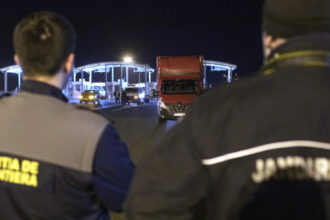 roman condamnat la inchisoare in ungaria pentru trafic de persoane cati migranti a introdus ilegal in tara vecina 684836db05cf1