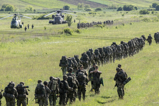 rusia retragerea trupelor nato in special americane din europa de est ar fi benefica pentru securitatea continentului 68468897e00c4