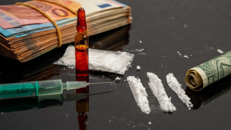 Măsuri escalatorii pentru combaterea consumului de droguri, aprobate de Senat: traseul de la prima la a cincea infracțiune și dincolo de aceasta. 1 sanctiuni progresive pentru descurajarea consumului de droguri adoptate de senat evolutia de la prima la a cincea abatere si ulterior 6862d1b6d7cfd