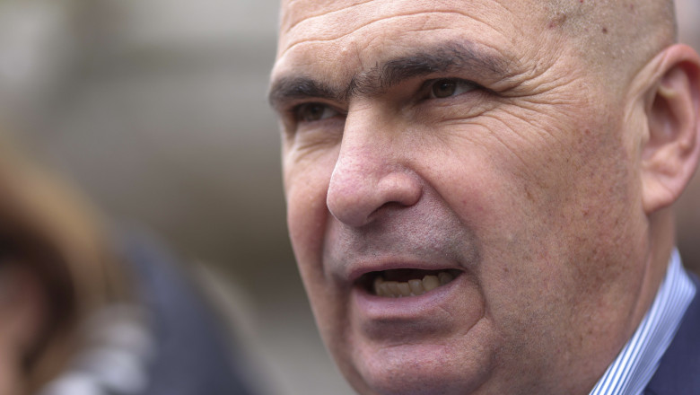 Șapte consilieri de stat și trei onorifici se retrag din guvern. Bolojan a dat undă verde deciziilor. 1 sapte consilieri de stat si trei consilieri onorifici pleaca din guvern bolojan a semnat deciziile 685bfbc69d3d4