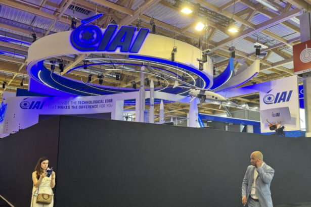 scandal la salonul aeronautic de la paris franta a baricadat standuri de armament israeliene reactia israelului 68503561c83e6