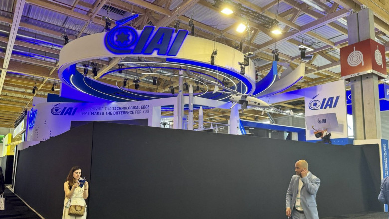 Controversa de la Salonul Aeronautic din Paris: Franța a închis accesul la standurile de armament israelian. Răspunsul Israelului 1 scandal la salonul aeronautic de la paris franta a baricadat standuri de armament israeliene reactia israelului 68503561c83e6