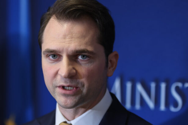 sebastian burduja despre pretul energiei de la 1 iulie panica indusa nu face bine nimanui recomand prudenta 68503549bd220