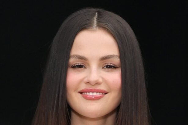 selena gomez drops offensive word during interview about speaking spanish 685dc09c5ae80