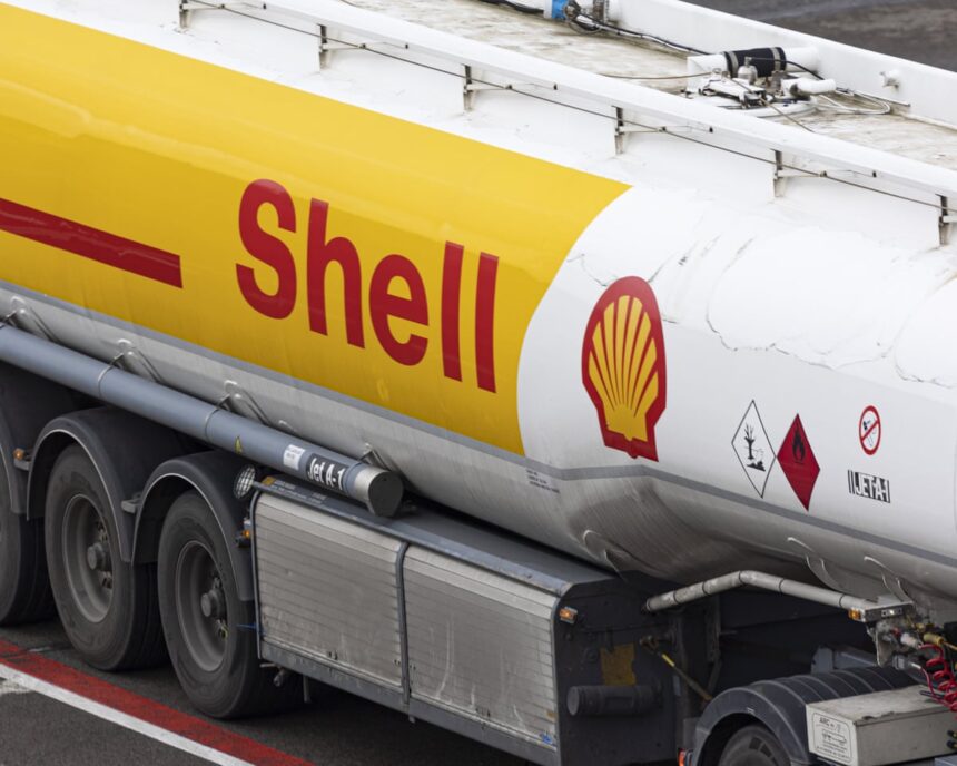 Shell neagă orice plan de achiziție a BP în urma zvonurilor despre o preluare de 60 de miliarde de lire sterline. 1 shell has no intention of making offer to buy bp after 60bn takeover rumours 685d463f93717