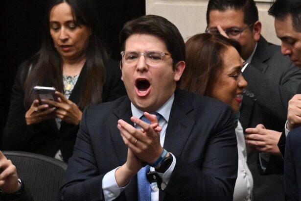 shot colombian presidential candidate has had successful surgery mayor says 6845972e2ed75