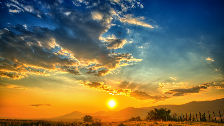 Solstițiul de vară 2025: Weekendul în care soarele strălucește cel mai mult și vara își intră în drepturi 1 solstitiul de vara 2025 in acest weekend este cea mai lunga zi din an si inceputul oficial al verii astronomice 6854e7bce98fb