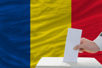 sondaj aur ar obtine o treime din voturile romanilor daca duminica ar fi alegeri pe ce locuri s ar clasa psd pnl si usr 683d87c0b7918