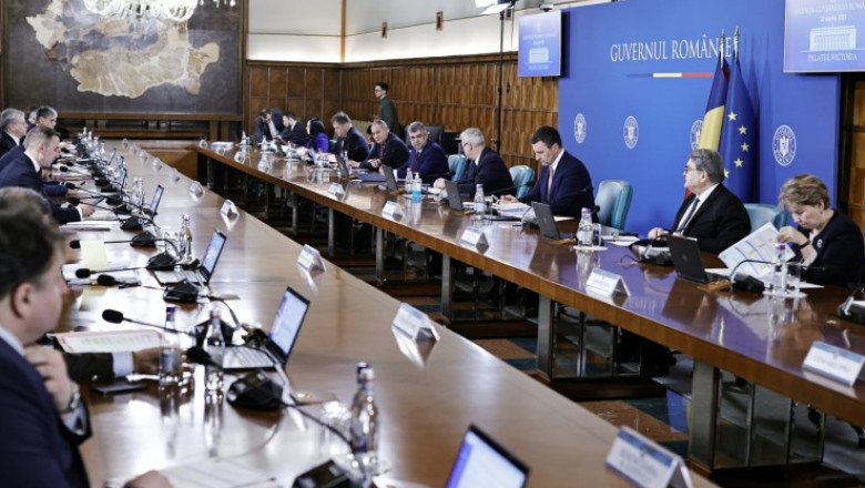 Sondaj INSCOP: Majoritatea românilor susțin integrarea PNL în noul Guvern, iar 55% preferă un Executiv alături de PSD 1 sondaj inscop aproape 60 dintre romani cred ca pnl ar trebui sa faca parte din viitorul guvern 55 vor un executiv cu psd 6841a03abeb51