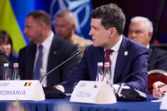 sondaj peste doua treimi din romani vor un rol activ al romaniei in ue si intarirea relatiei cu sua sub presedintia lui nicusor dan 68493793f1cc6