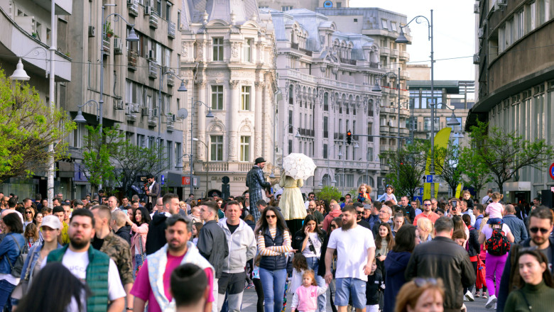 „Bucureștiul se Transformă în Spațiu de Creativitate: Artă și Distracție pentru Comunitate pe Calea Victoriei, în Cotroceni și Sectorul 3, în Acest Weekend” 1 strazi deschise in bucuresti arta si joaca pentru comunitate in acest weekend pe calea victoriei in cotroceni si in sectorul 3 684d0ff3411e7