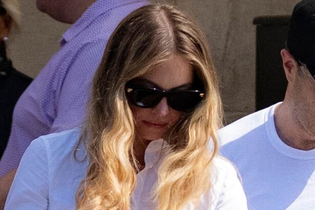 sydney sweeney leaves bezos wedding after partying with tom brady and orlando bloom 686241936822d