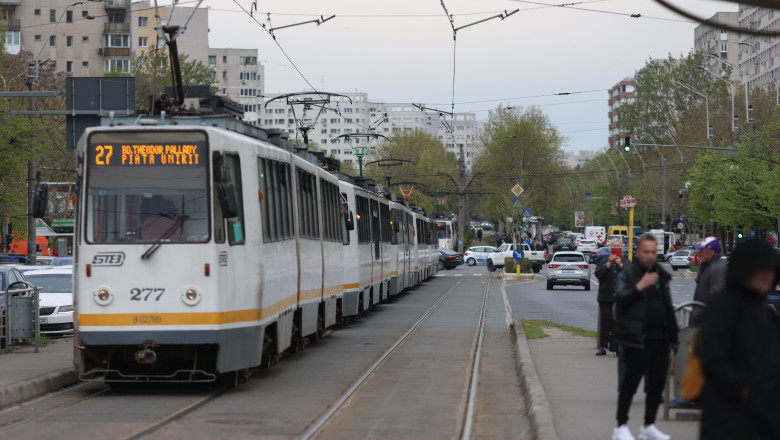 Accident pe Bulevardul Theodor Pallady: Tramvai deraiat blochează circulația liniilor 19, 27 și 49 1 tramvai deraiat pe bulevardul theodor pallady din bucuresti circulatia liniilor 19 27 si 49 este blocata 68416398974d6