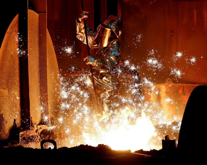 Tarifele impuse de Trump ar putea distruge complet industria metalurgică europeană, avertizează un lider de sector 1 trump tariffs could wipe out european steel sector senior industry figure says 6845a71dbe8fd