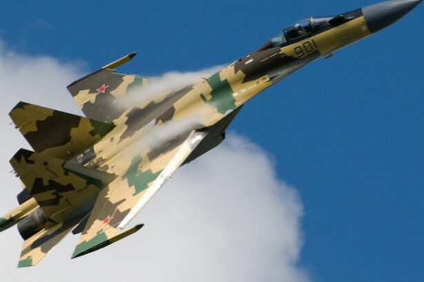 ucraina a anuntat ca a doborat un avion de lupta multirol su 35 al rusiei 6844192bc54d9