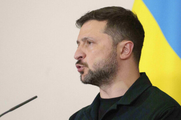 ucraina a primit cel putin 20 de soldati rusi morti zelenski ne au aruncat cadavrele asta e atitudinea lor fata de razboi 68570894d04ac