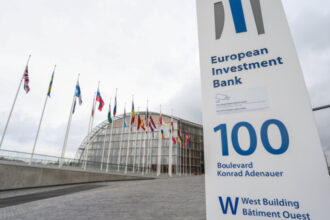 ue majoreaza la 100 de miliarde de euro plafonul pentru banca europeana de investitii reuters 685511c6eaa48