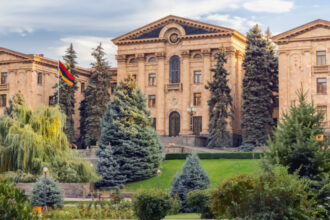 un arhiepiscop din armenia a incercat organizarea unei lovituri de stat anunta premierul de la erevan 685bc1e0867c2