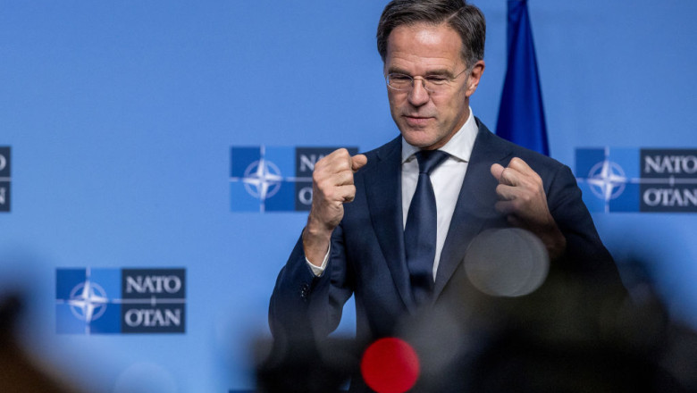 „Un Câine-DOGE în Alianța Nord-Atlantică: Mark Rutte taie zeci de locuri de muncă și două divizii din sediul militar de la Bruxelles” 1 un doge in nato mark rutte elimina zeci de locuri de munca si doua divizii de la sediul aliantei militare din