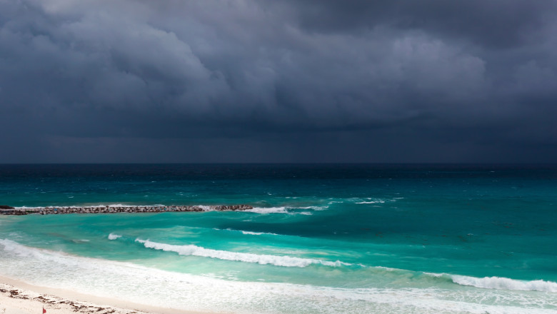 Uraganul Erik se apropie amenințător de sudul Mexicului. Alertă pentru o furtună devastatoare 1 uraganul erik se indreapta spre sudul mexicului avertizare de furtuna devastatoare 6853c7325621c