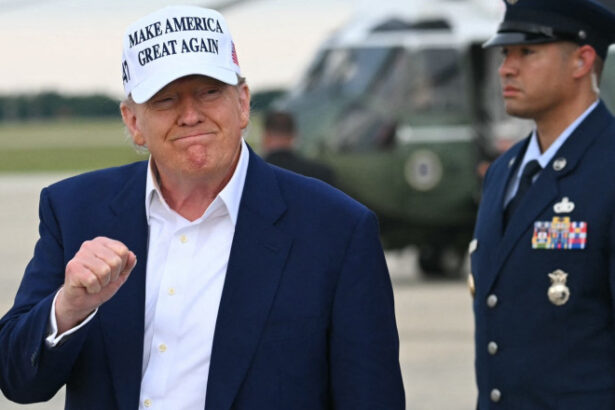 val de conspiratii bizare meme si decizii economice cum arata contul lui donald trump pe truth social 683e7ec88967e