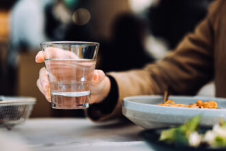 video apa gratis doar pe hartie experiment digi24 cum incalca restaurantele legea in vigoare de un an noi nu dam asa e politica firmei 685f6df0dca1b