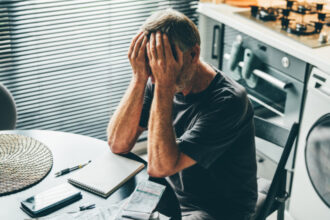 video asta ne permitem romanii taie multe de pe lista de necesitati care este nivelul de bunastare in comparatie cu ceilalti europeni 685671843ff58