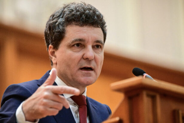 video ce raspunde nicusor dan intrebat cand va desemna premierul pentru viitorul guvern 683dbffe3c4c8