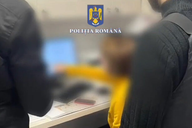 video dosarul garzilor fictive 4 medici din craiova au fost retinuti acuzatii de inselaciune delapidare si fals informatic 6842a394365ce