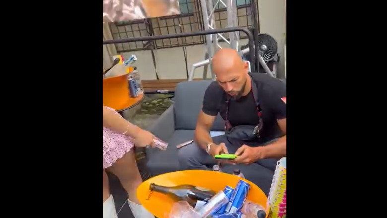 Andrew Tate, surprins la o petrecere în curtea Muzeului de Istorie din Sibiu, după ce și-a pierdut permisul de conducere 1 video dupa ce a ramas fara permis de conducere andrew tate a participat la o petrecere organizata in curtea muzeului de istorie din sibiu 6847b153163fd