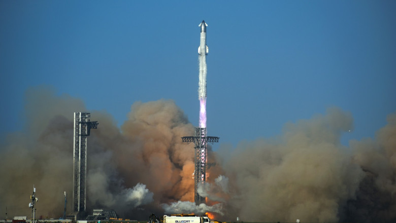 Elon Musk suferă o înfrângere: Starship, racheta emblematică a SpaceX, a detonat în timpul testului 1 video esec pentru elon musk starship cea mai puternica racheta a companiei spacex a explodat in timpul unui test 6853bca69476a