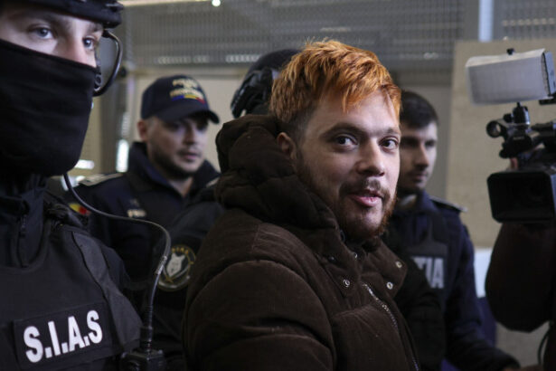 video infractorul francez capturat in romania este considerat prea periculos pentru a fi dus la tribunal cum va fi audiat 68413b8f1231e