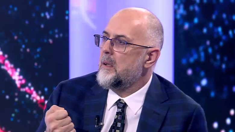 Kelemen Hunor: Schimbarea premierilor în noul guvern este o certitudine, indiferent de existența unui acord formal asupra rotativei 1 video kelemen hunor crede ca rocada premierilor in viitorul guvern este inevitabila fie ca exista sau nu un acord scris privind rotativa 6850352f76af4