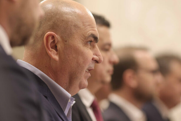 video negocieri pentru viitorul guvern conditia pusa de psd ca sa il accepte premier pe ilie bolojan surse 684755e7c1b14