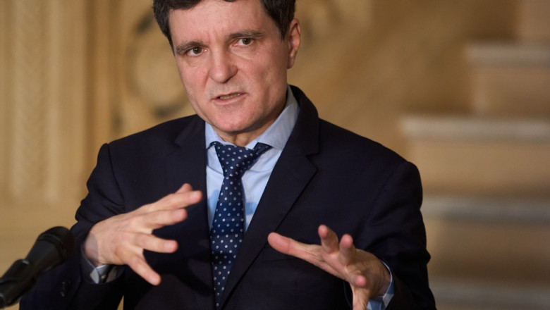 Nicușor Dan se întâlnește astăzi cu reprezentanții Comisiei Europene pentru a aborda problema deficitului excesiv și a Planului Național de Redresare și Reziliență 1 video nicusor dan discuta astazi cu oficialii comisiei europene despre deficitul excesiv si pnrr 683e96735109c